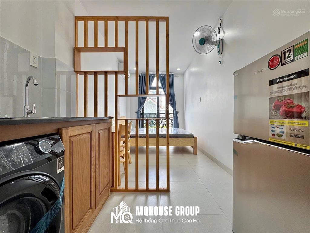 Cho thuê studio tách bếp/ban công khu
tân sơn  emart phan huy ích
