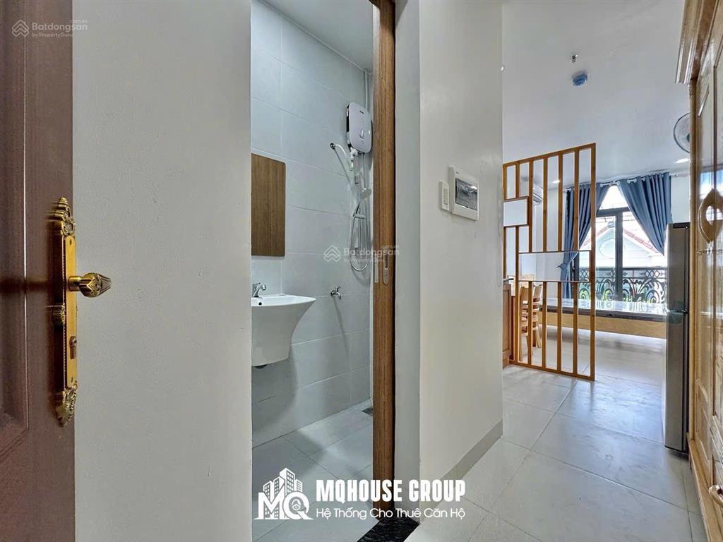 Cho thuê studio tách bếp/ban công khu
tân sơn  emart phan huy ích