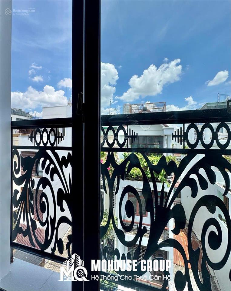 Cho thuê studio tách bếp/ban công khu
tân sơn  emart phan huy ích