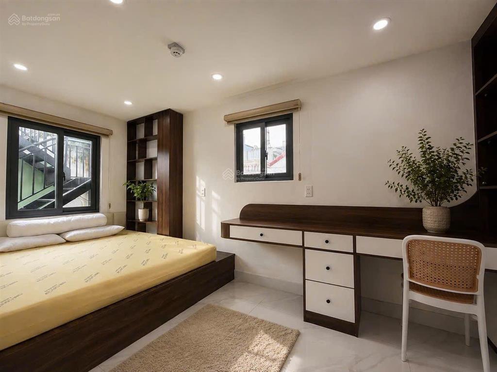Cho thuê căn 2pn full nội thất cao cấp, sân sau ngay ngã 5 hàng xanh, gần đh vlu