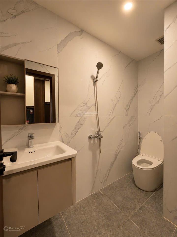 Cho thuê căn studio ban công full nội thất cao cấp gần đh vlungã 5 gò vấpcông viên làng hoa