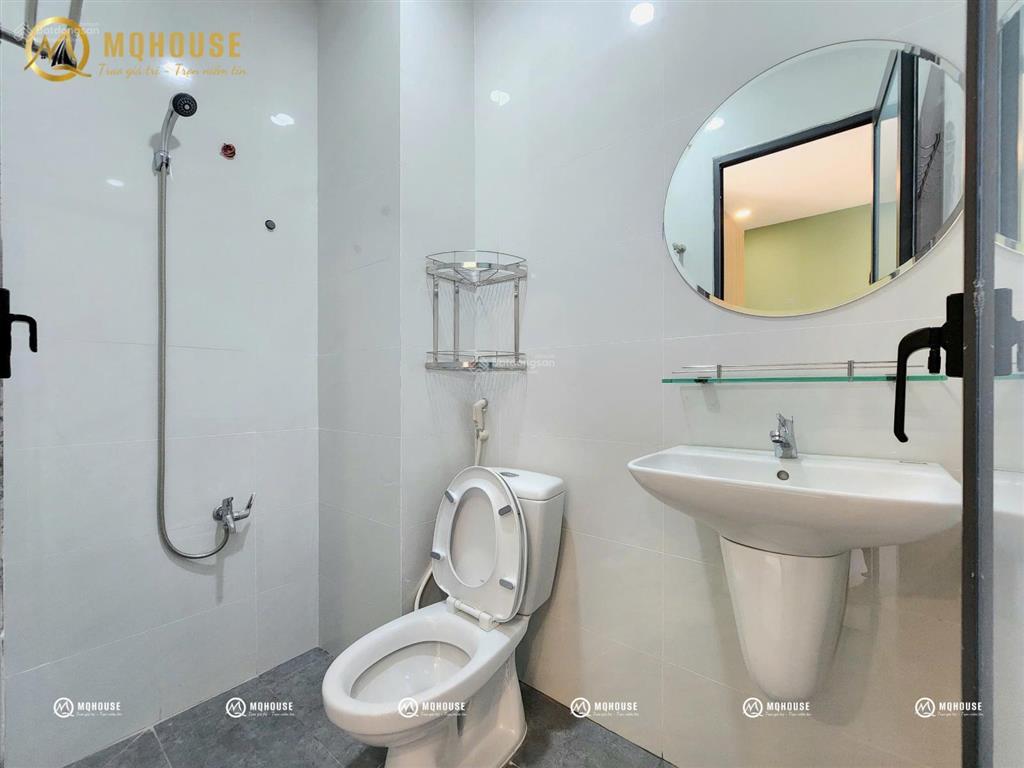 Trống lại studio cửa sổ gần etown cộng hoà thuận tiện di chuyển qua đh công thương  sân bay tsn