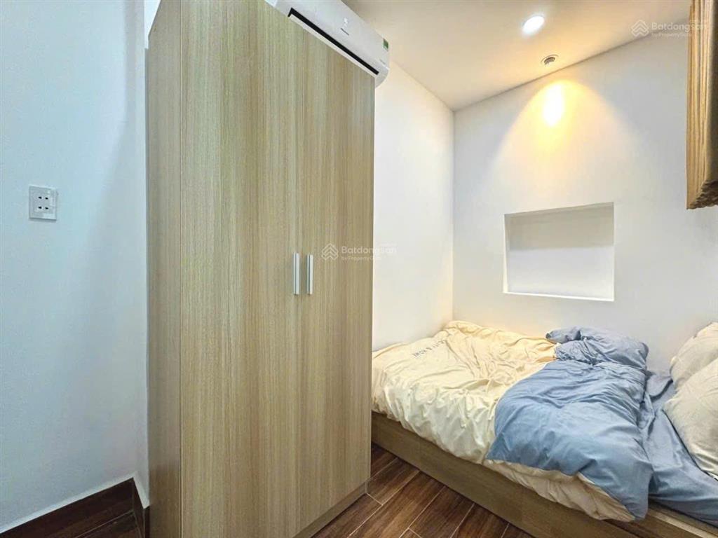 Cho thuê chdv full nội thất ban công/cửa sổ ngay cộng hoà, gần vaa, huit, huflit