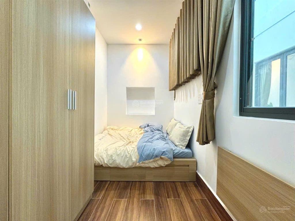 Cho thuê chdv full nội thất ban công/cửa sổ ngay cộng hoà, gần vaa, huit, huflit