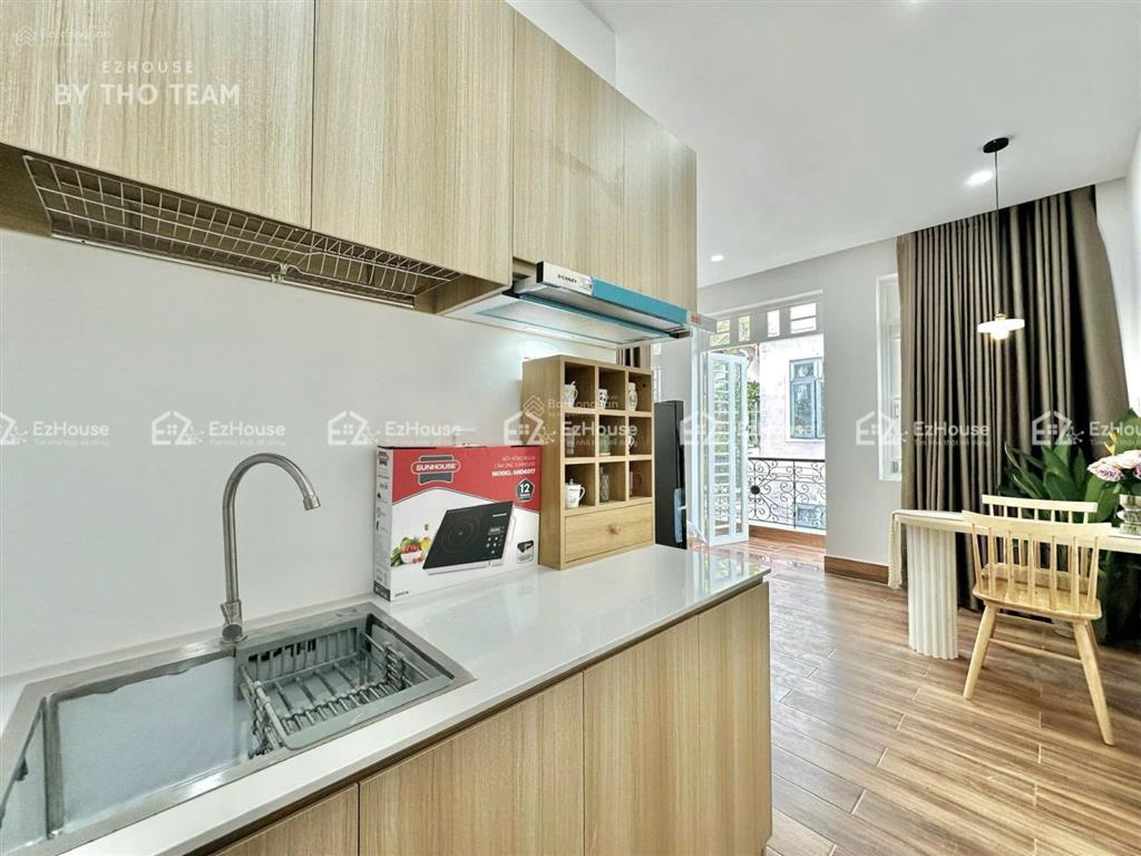 Cho thuê chdv full nội thất ban công/cửa sổ ngay cộng hoà, gần vaa, huit, huflit