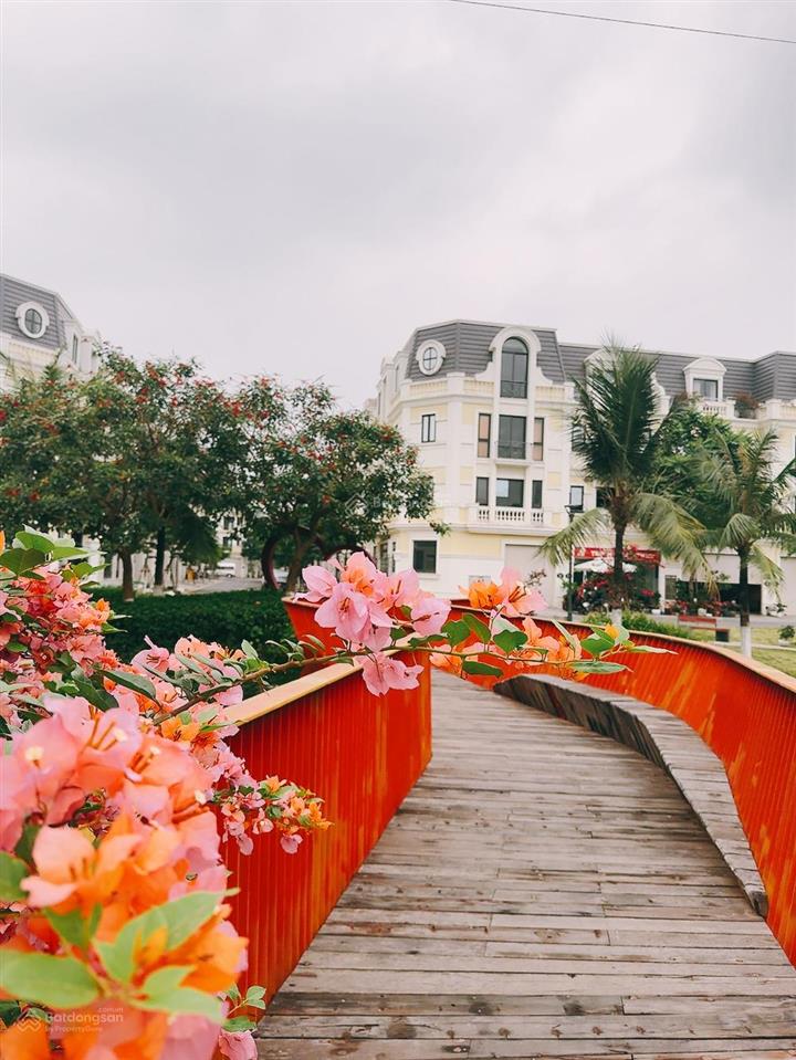 Chủ thiện chí bán nhanh biệt thự song lập giá tốt nhất dự án, trục đường đẹp căn đẹp ko lỗi nhỏ!