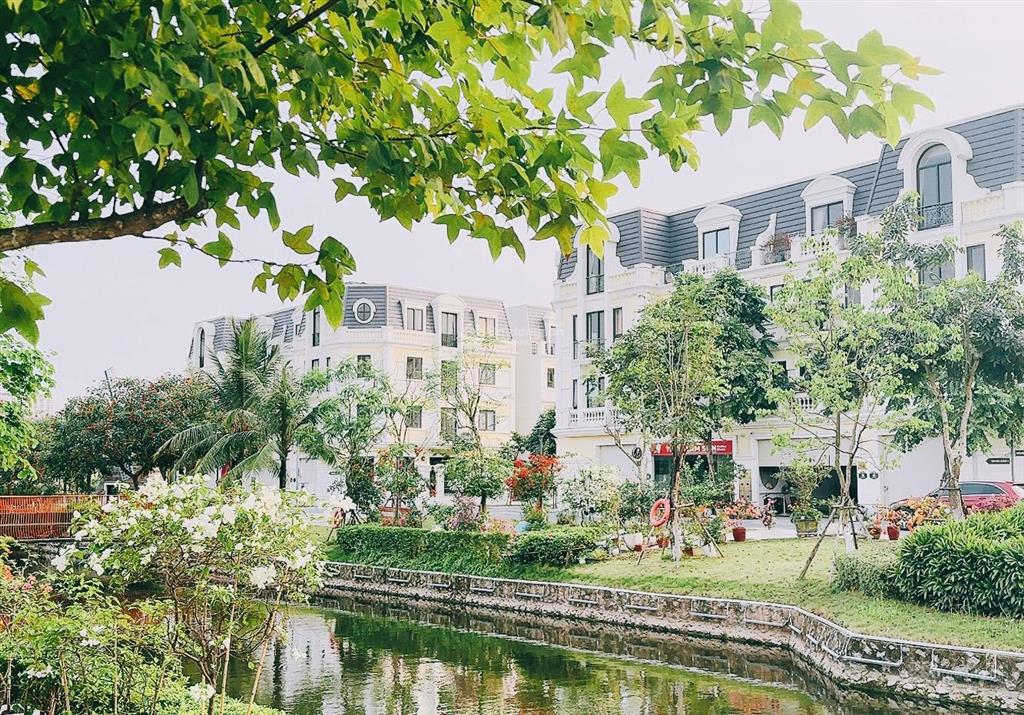 Chủ thiện chí bán nhanh biệt thự song lập giá tốt nhất dự án, trục đường đẹp căn đẹp ko lỗi nhỏ!
