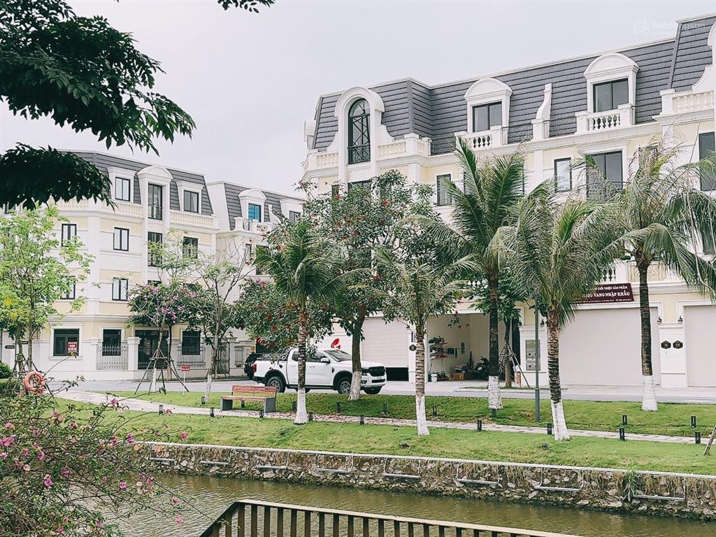 Chính chủ gửi bán căn bt song lập dt nhỏ cực hiếm 126m2 giá tốt nhất dự án, hàng hot ko lỗi nhỏ
