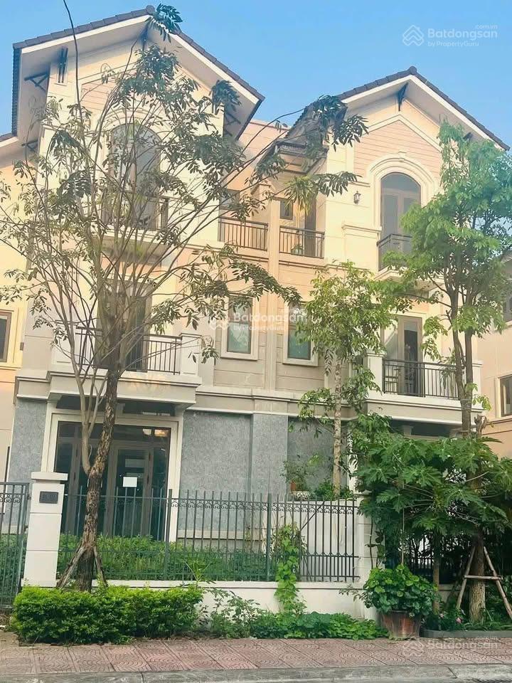 Bán biệt thự song lập 135m² hướng nam  centa city  gần ninh hiệp hà nội  giá 9 tỷ  sổ lâu dài