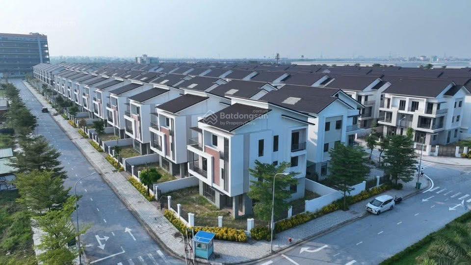 Chủ cần bán nhanh biệt thự song lập 180m² centa riverside  sổ đỏ sẵn  giá rẻ nhất chỉ 11,9 tỷ