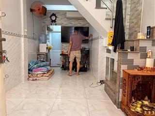 Nhà 2 tầng phố vĩnh khánh q4 đất hiện hữu sổ riêng 2.65 tỷ