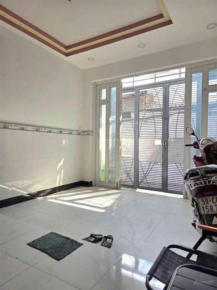 2,75 tỷ nhà 2 tầng 41m² đất  cách phú mỹ hưng 500m đủ công năng  sổ riêng