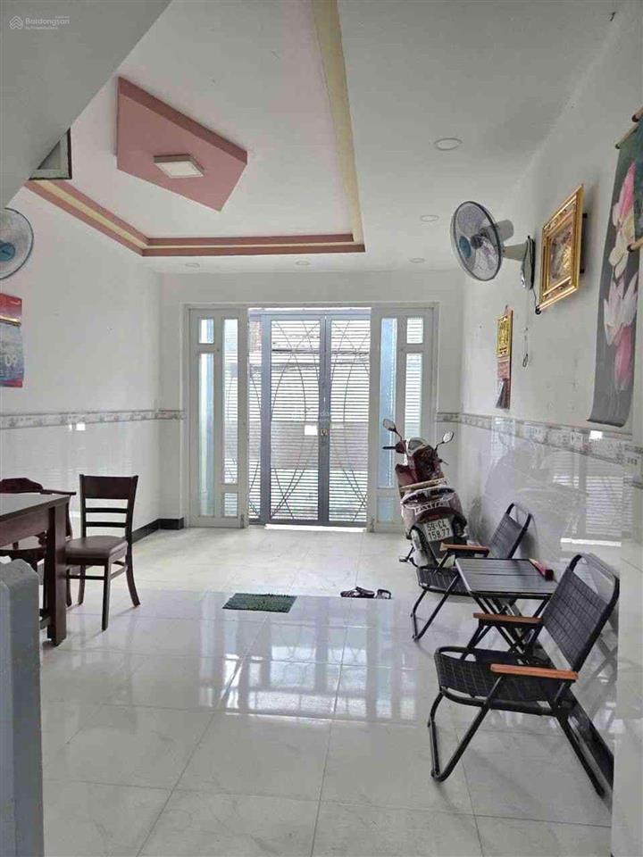 2,75 tỷ nhà 2 tầng 41m² đất  cách phú mỹ hưng 500m đủ công năng  sổ riêng