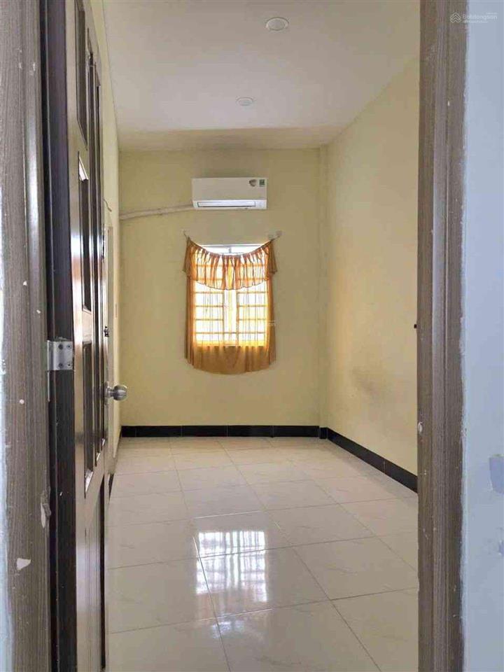 2,75 tỷ nhà 2 tầng 41m² đất  cách phú mỹ hưng 500m đủ công năng  sổ riêng