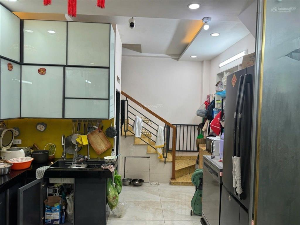 Chủ gấp bán đi định cư nhà 3 tầng chợ tân mỹ xe hơi tránh nhỉnh 10 tỷ tặng hết nội thất