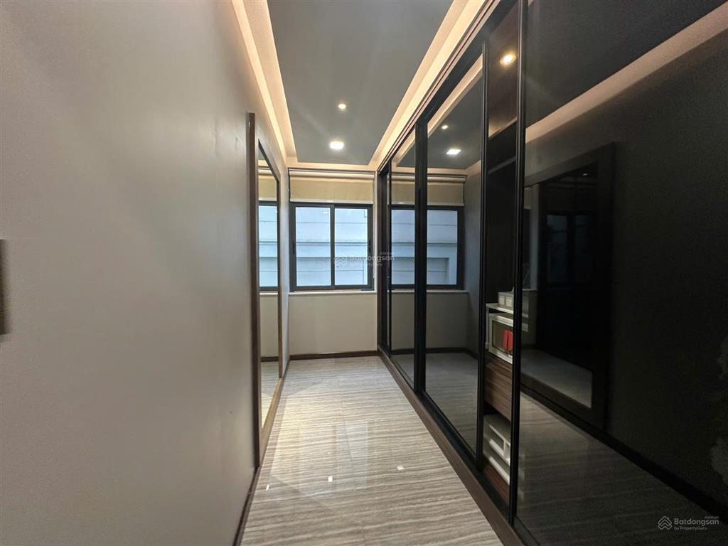 Cho thuê nhà phố phú mỹ hưng, đường số 10, khu nam quang 1, sát bên đường nguyễn đức cảnh, nhà đẹp