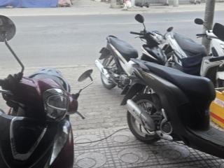 Sang quán phở đầy đủ đồ nghề vào là kinh doanh luon giá thuế 12 triệu/1 tháng giá sang 70 triệu