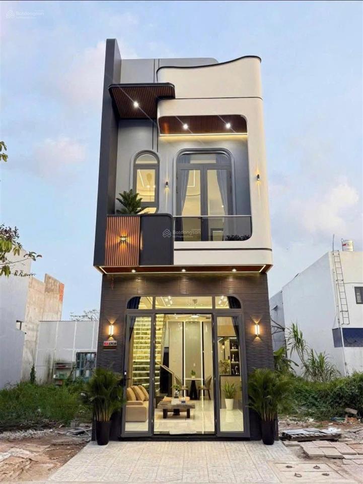 Cần bán gấp nhà 1 trệt 1 lầu 3pn, đường ô tô, dtsd 200m2   0369 587 ***