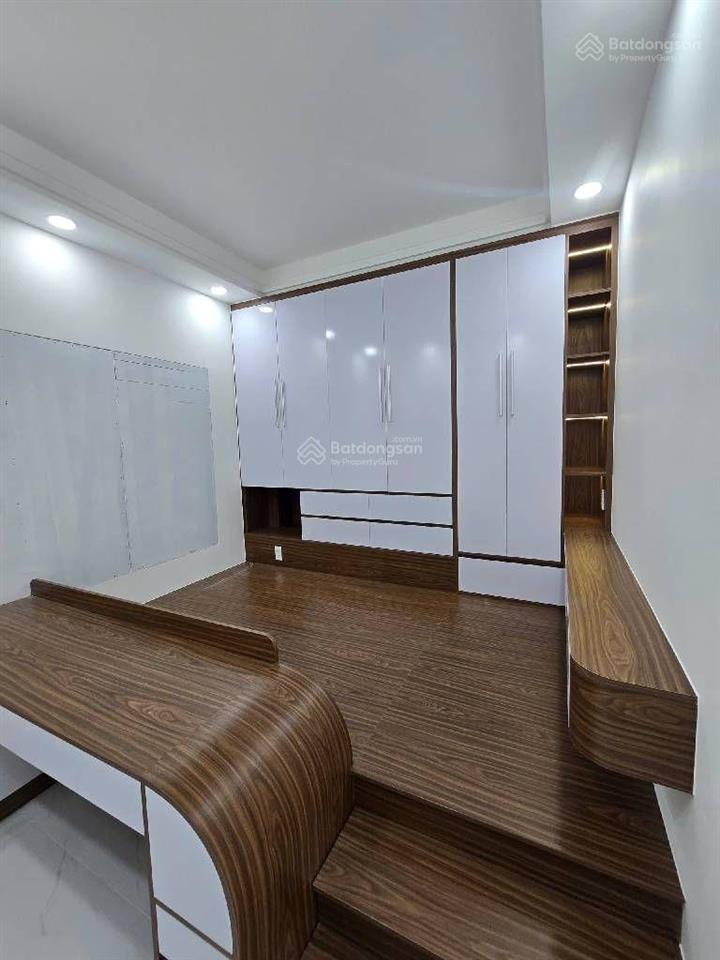 Nhà 3 tầng mới đẹp 56m2 hxh gò cát q9 phong thuỷ tốt 6,4 tỷ