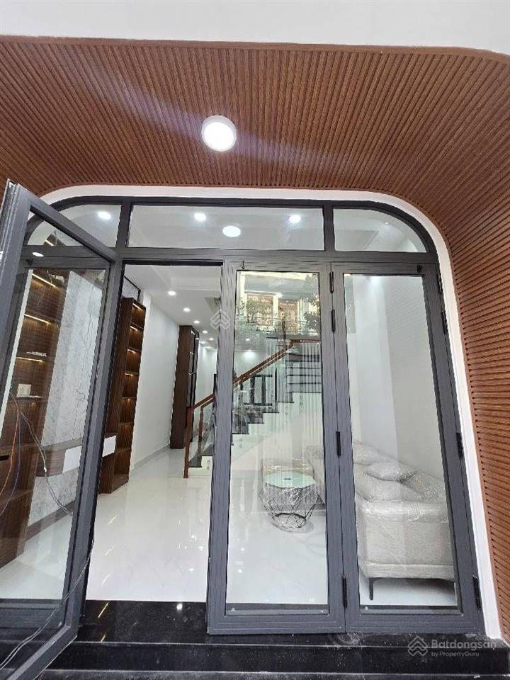 Nhà 3 tầng mới đẹp 56m2 hxh gò cát q9 phong thuỷ tốt 6,4 tỷ