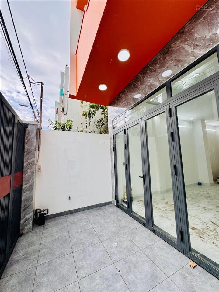 Nhà 3 tầng mới đẹp 50m2 hxh trường lưu q9 5,3 tỷ