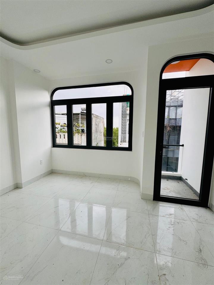 Nhà 3 tầng mới đẹp 50m2 hxh trường lưu q9 5,3 tỷ