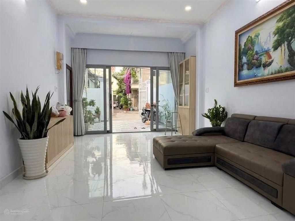 Nhà đẹp 2pn full nội thất oto để trong sân nguyễn duy trinh q9 6,3 tỷ