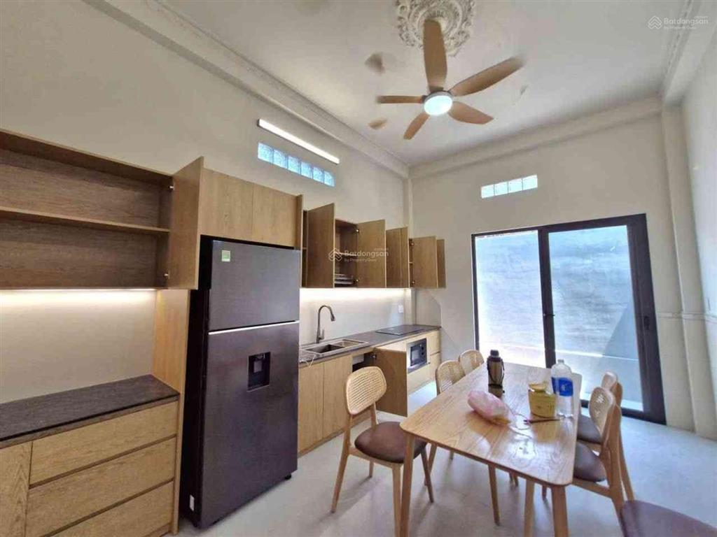 Nhà 2 tầng mới full nội thất 78m2 hxh trung tâm nguyễn duy trinh q2