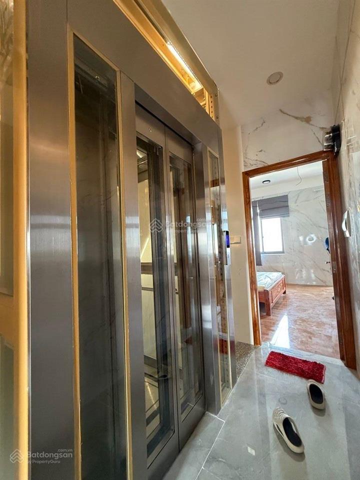 Nhà 4 tầng thang máy 80m2 khu vip bờ sông trung tâm q2 18,5 tỷ
