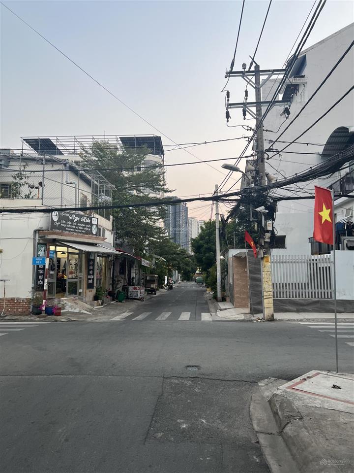 Nhà full nội thất oto đậu cửa 72m2 nguyễn duy trinh q2 8,5 tỷ
