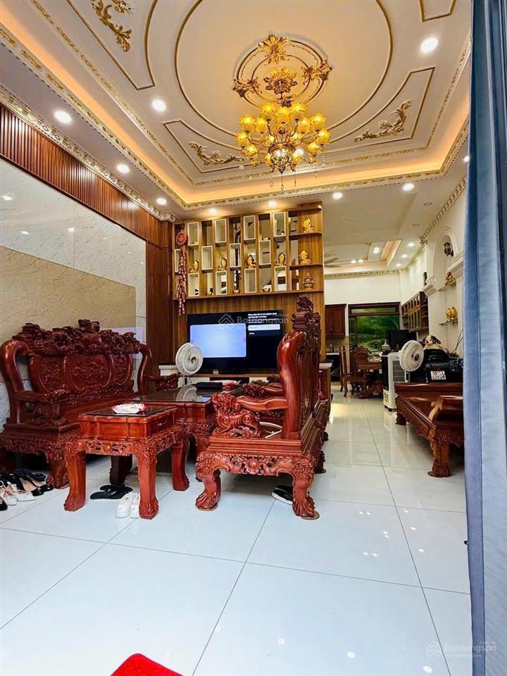 Nhà mới đẹp, sang trọng, gần mặt tiền bông sao, 4 tầng, (5x14m), nở hậu p5 q8