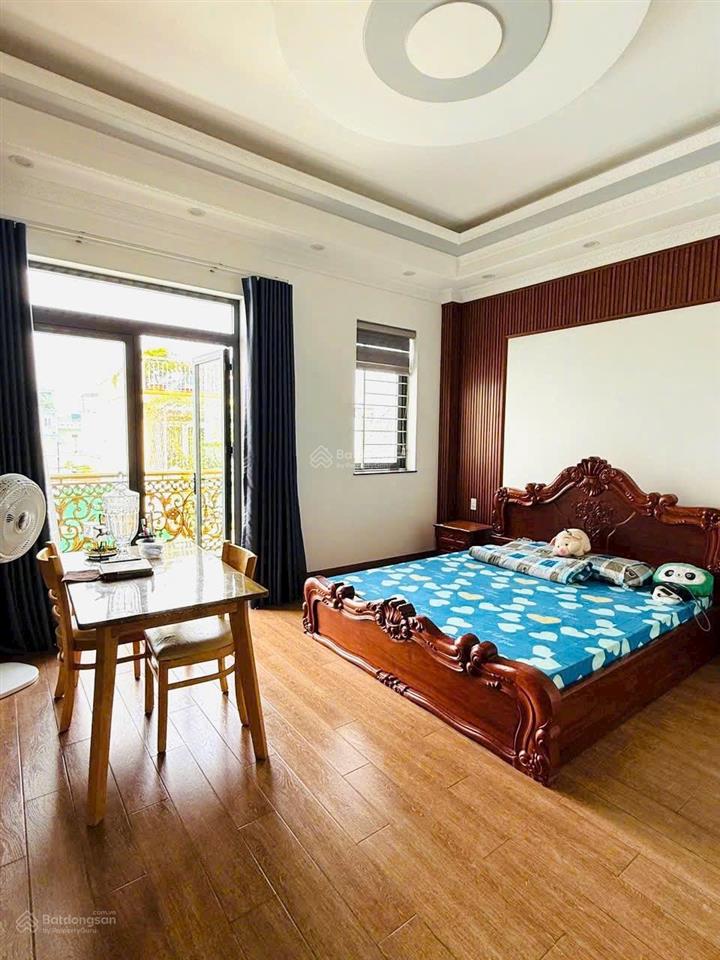 Nhà mới đẹp, sang trọng, gần mặt tiền bông sao, 4 tầng, (5x14m), nở hậu p5 q8