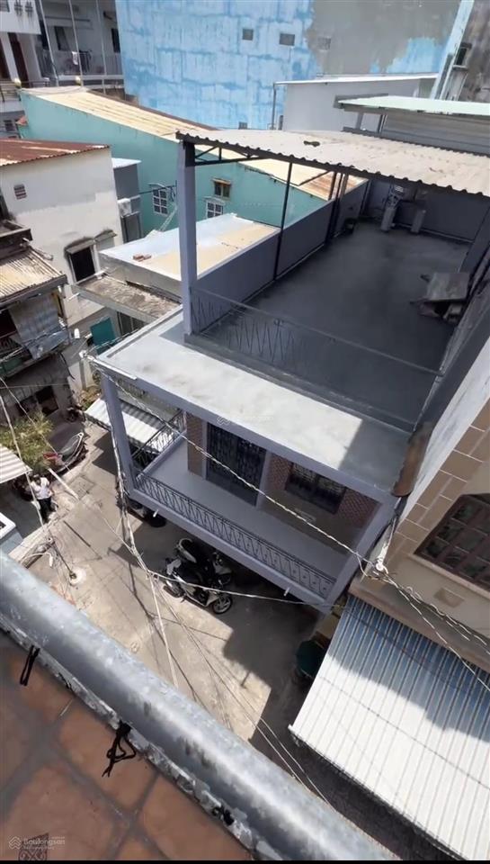 Trung tâm quận 5  nhà 4 tầng  thích hợp sửa chữa, cải tạo.