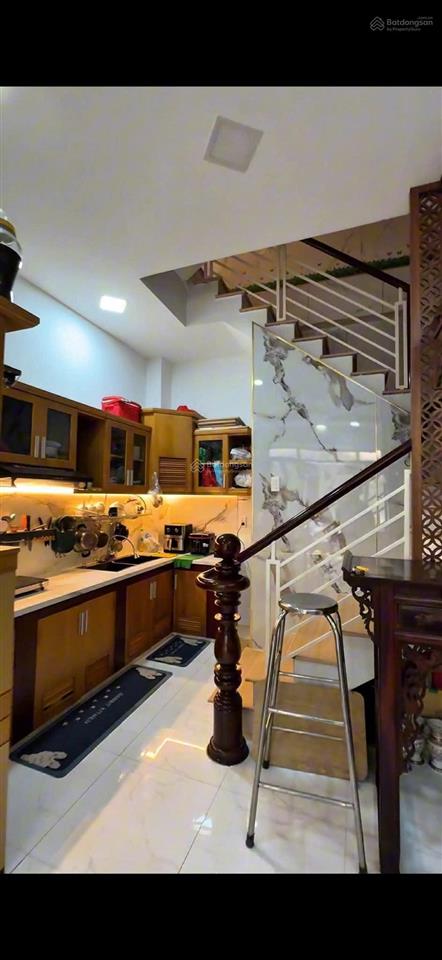 Bán nhà chính chủ ngay khu ẩm thực hồ thị kỷ p1, q10 cũ.