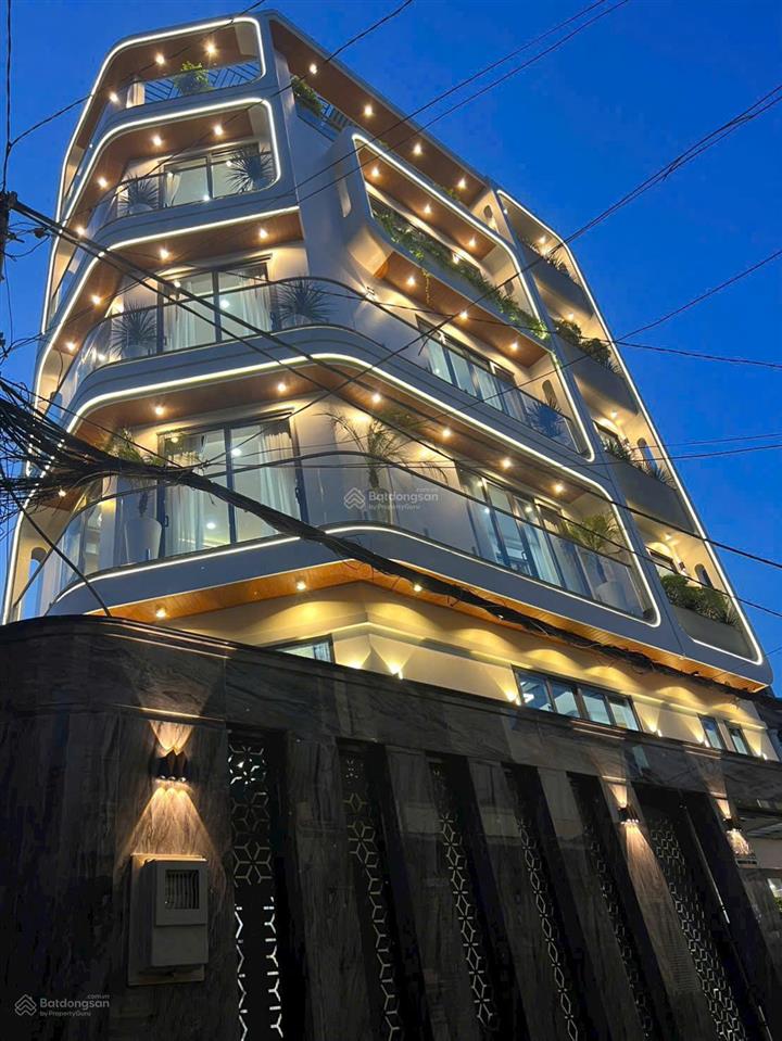 Căn góc hai mặt tiền 4 lầu hxh có thang máy nguyễn tư giản p12 dt 6.9x15m, giá 10.8 tỷ