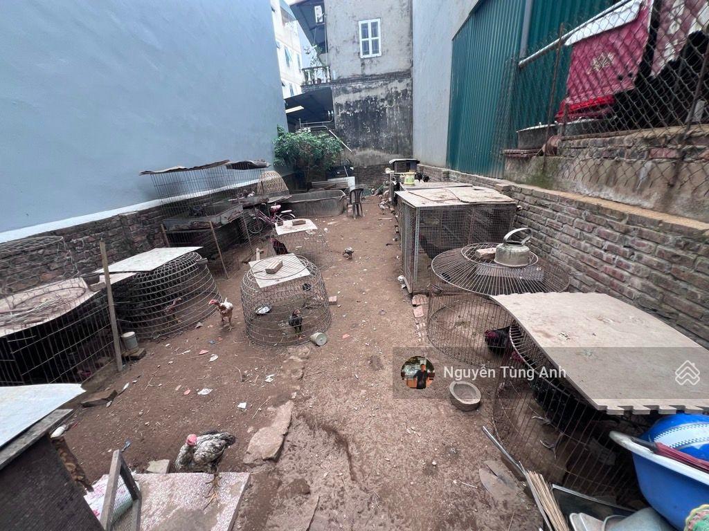 Bán đất 72m ô cách việt hưng, mặt tiền 5m, ngõ 2.4m, giá 10.2 tỷ