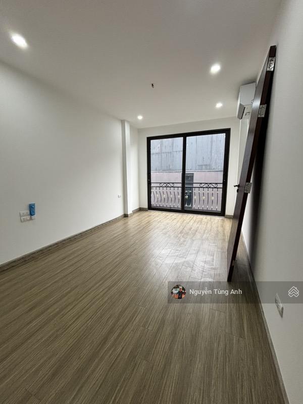 Bán nhà 46.8m (50m sử dụng) đức giang việt hưng long biên, 5 tầng, mặt tiền 3,5m, giá 10.3 tỷ