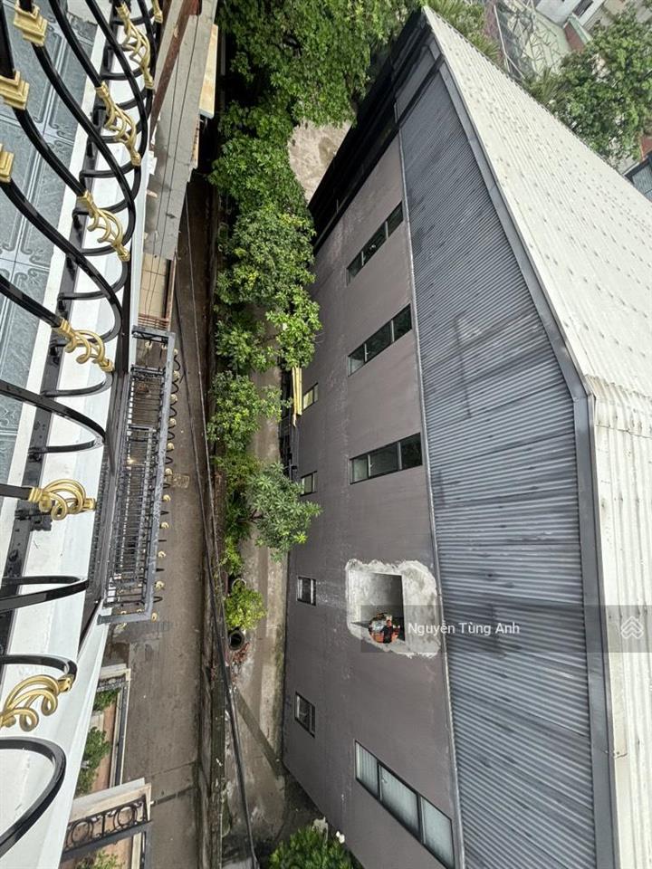 Bán nhà 46.8m (50m sử dụng) đức giang việt hưng long biên, 5 tầng, mặt tiền 3,5m, giá 10.3 tỷ