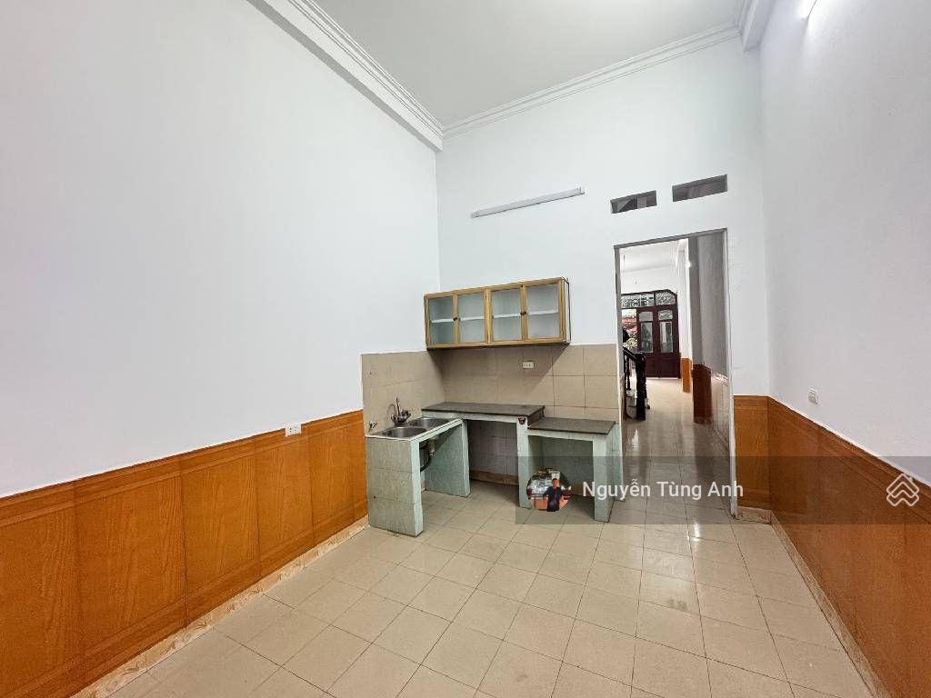 Nhà đức giang 62/70m2, mt 3.2m, 3 tầng, ô tô tránh, giá 14.8 tỷ