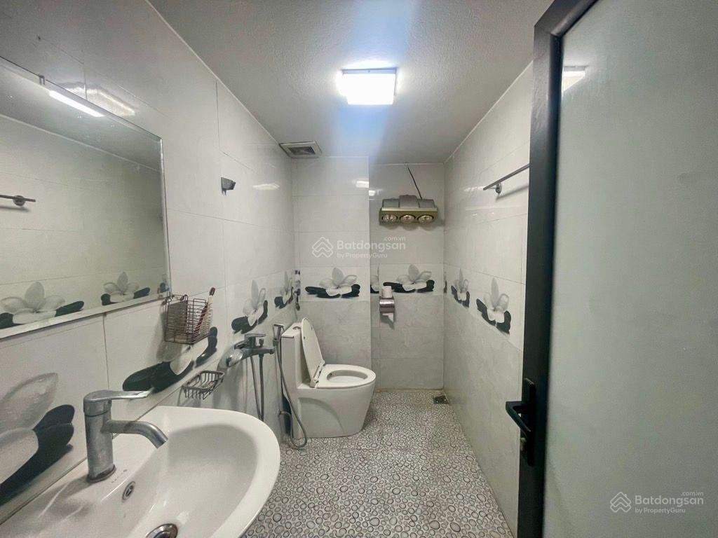 Nhà 43.8m ô cách, việt hưng mặt tiền 4m 3 tầng giá 7.5 tỷ