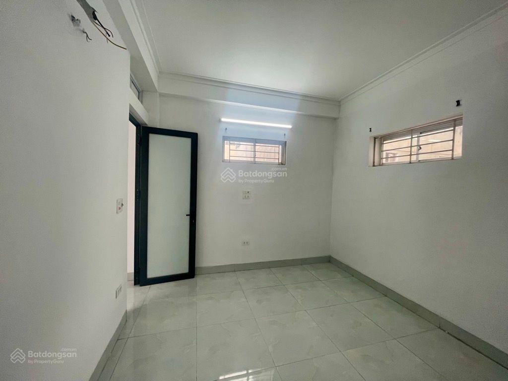 Nhà 43.8m ô cách, việt hưng mặt tiền 4m 3 tầng giá 7.5 tỷ