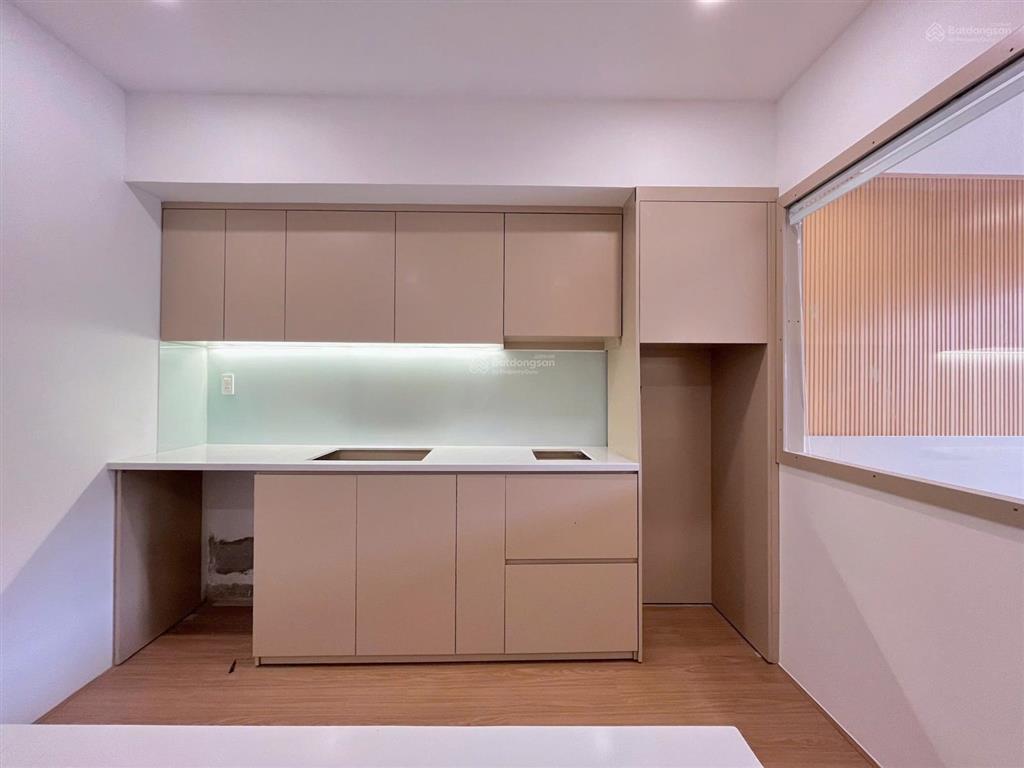 Căn 1pn ban công full nội thất  khu dân cư an ninh  đầy đủ tiện nghi