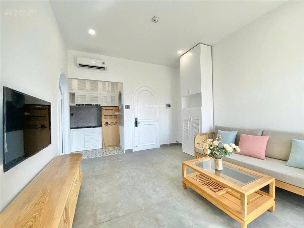 Cho thuê căn hộ dịch vụ cao cấp ngay chân cầu sài gòn  khu compound