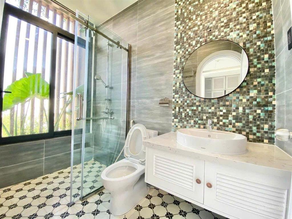 Cho thuê căn hộ dịch vụ cao cấp ngay chân cầu sài gòn  khu compound