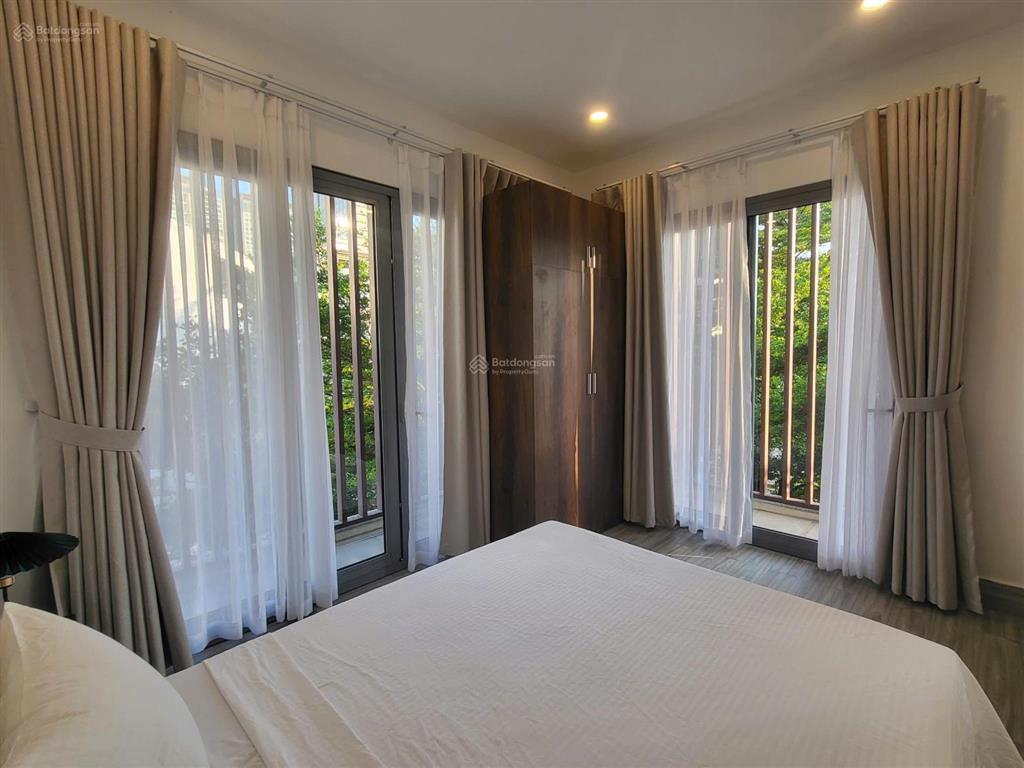 Cho thuê căn hộ nhiều ánh sáng  full nội thất gỗ  ít chi phí  kế bên sala, bason, thủ thiêm