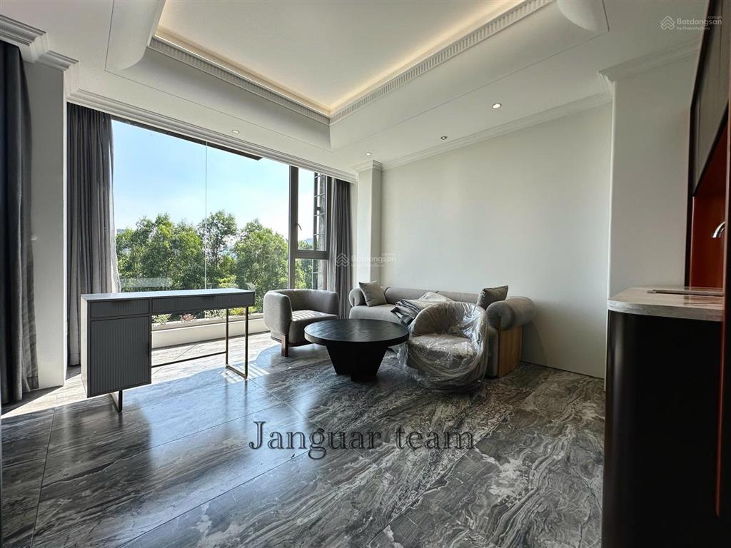 Cực phẩm căn hộ luxury  thiết kế riêng biệt độc đáo  nhiều ánh sáng  nằm trong khu compoud