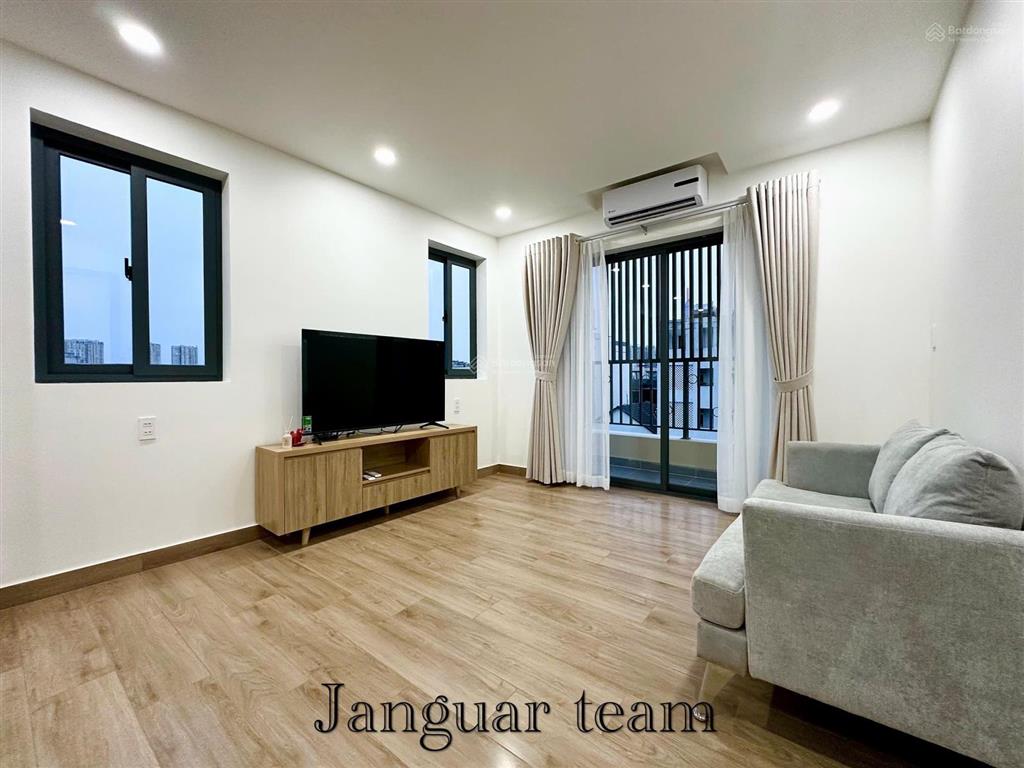 Cho thuê căn 1pn ban công rộng  nội thất cao cấp  đỗ được oto ngay trung tâm thảo điền