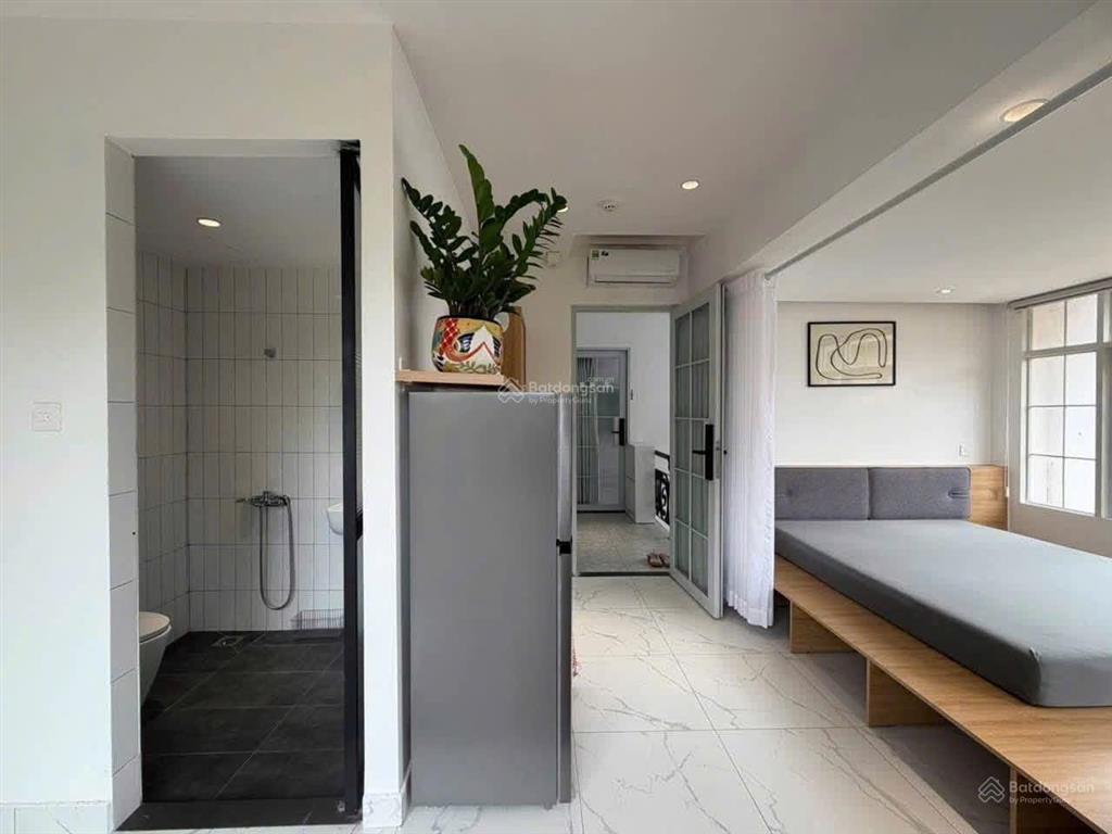 Căn hộ cao cấp trần não, thiết kế tối giản, nhiều ánh sáng, đầy đủ tiện nghi