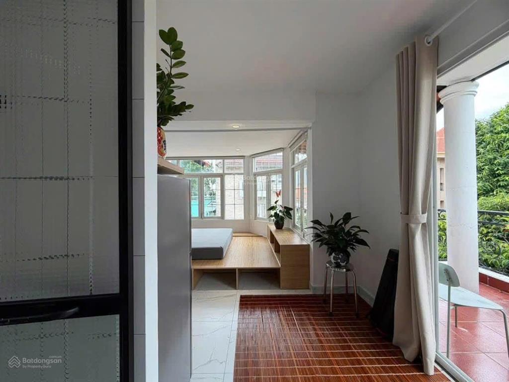 Căn hộ cao cấp trần não, thiết kế tối giản, nhiều ánh sáng, đầy đủ tiện nghi