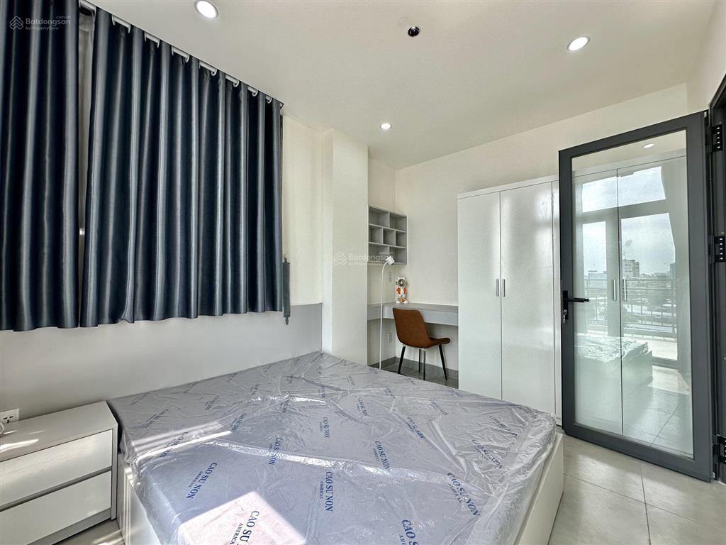 Căn hộ tách bếp thiết kế 1pn  full nội thất đẹp  thuận tiện di chuyển ra hàng xanh